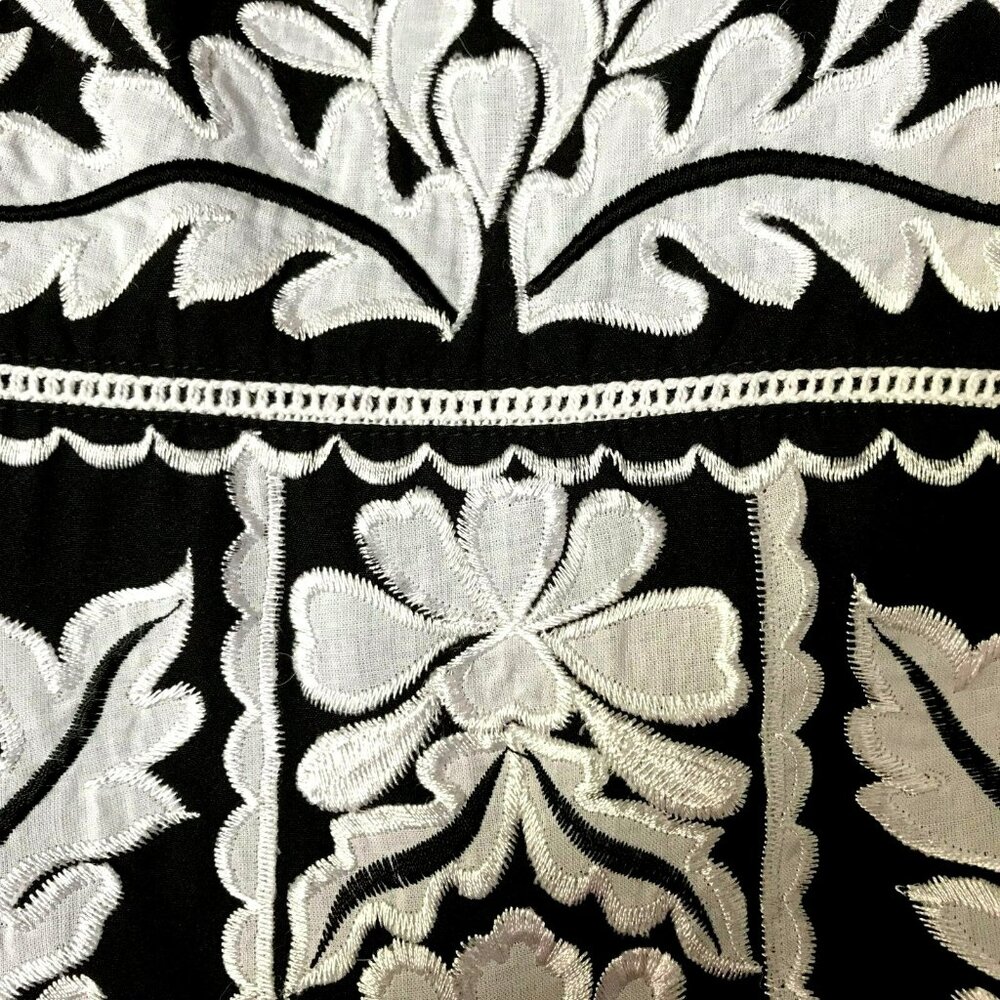 Anthropologie KAS New York Black White Laser Cut Short Sleeve Shift Dress Sz 4 - Picture 5 of 6